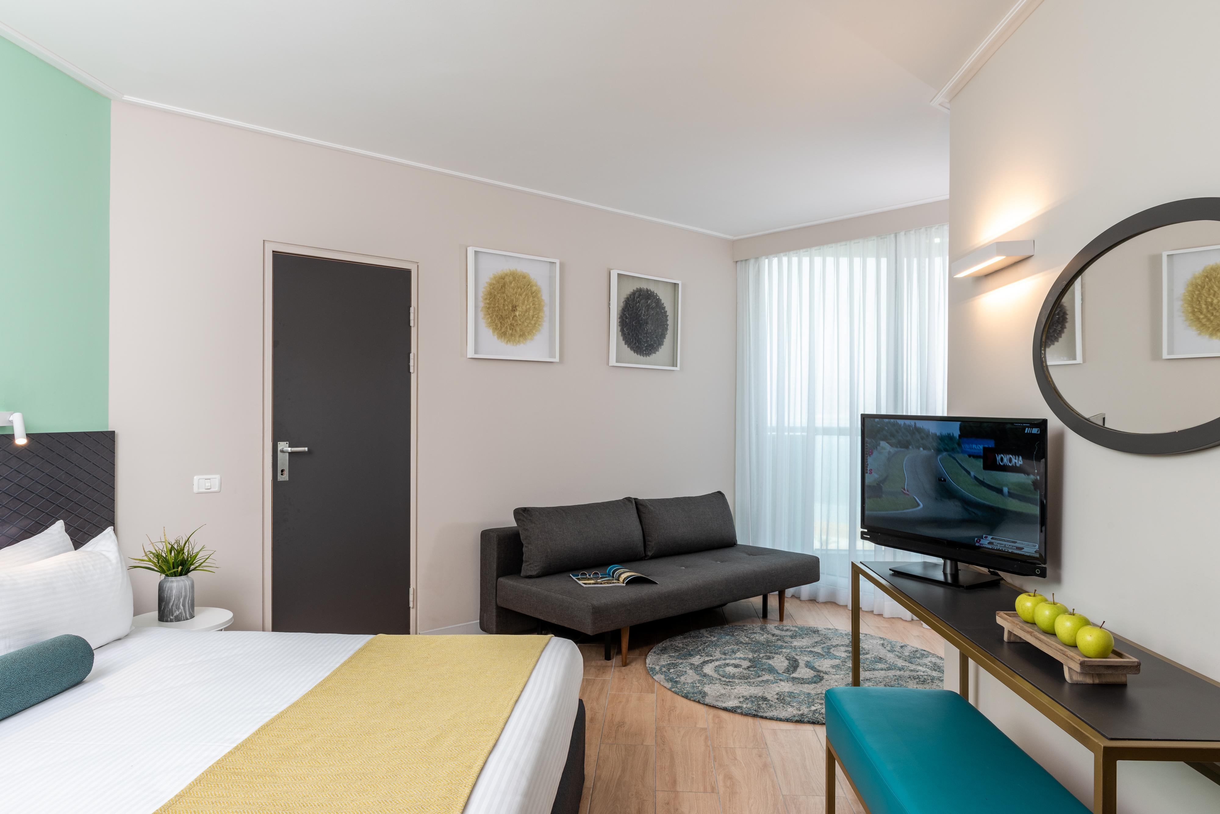 ليوناردو كلوب هوتيل البحر الميت - شامل كلياً نيفيه زوهار المظهر الخارجي الصورة A room at the hotel