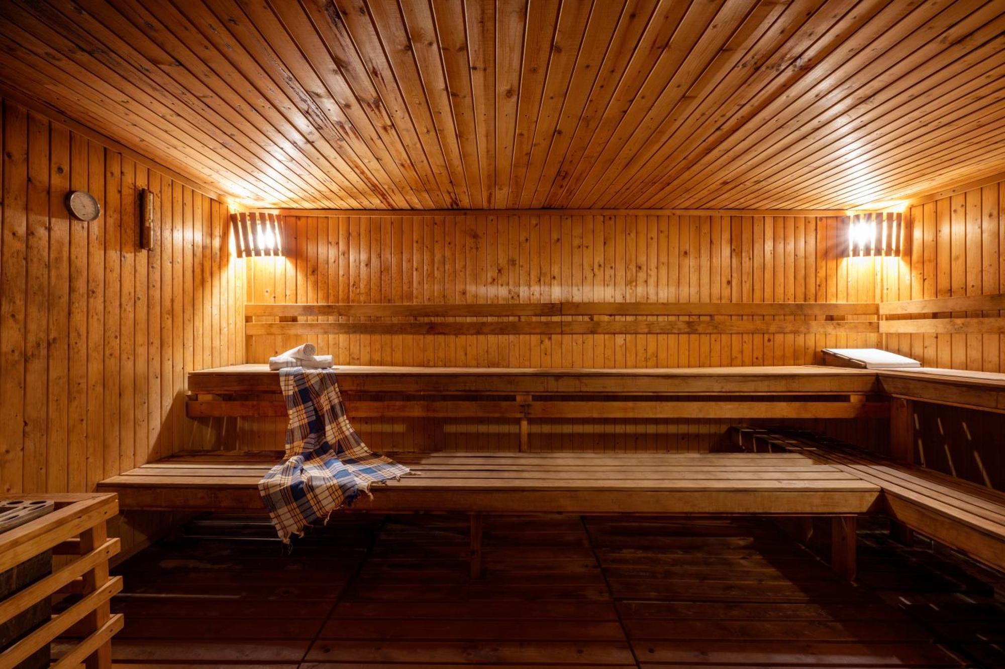 ليوناردو كلوب هوتيل البحر الميت - شامل كلياً نيفيه زوهار المظهر الخارجي الصورة A Finnish sauna
